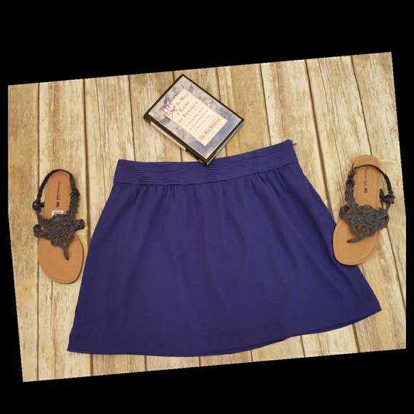 2/$20 Ann Taylor LOFT Pretty Skirt 10 Petite 10P - Picture 1 of 6